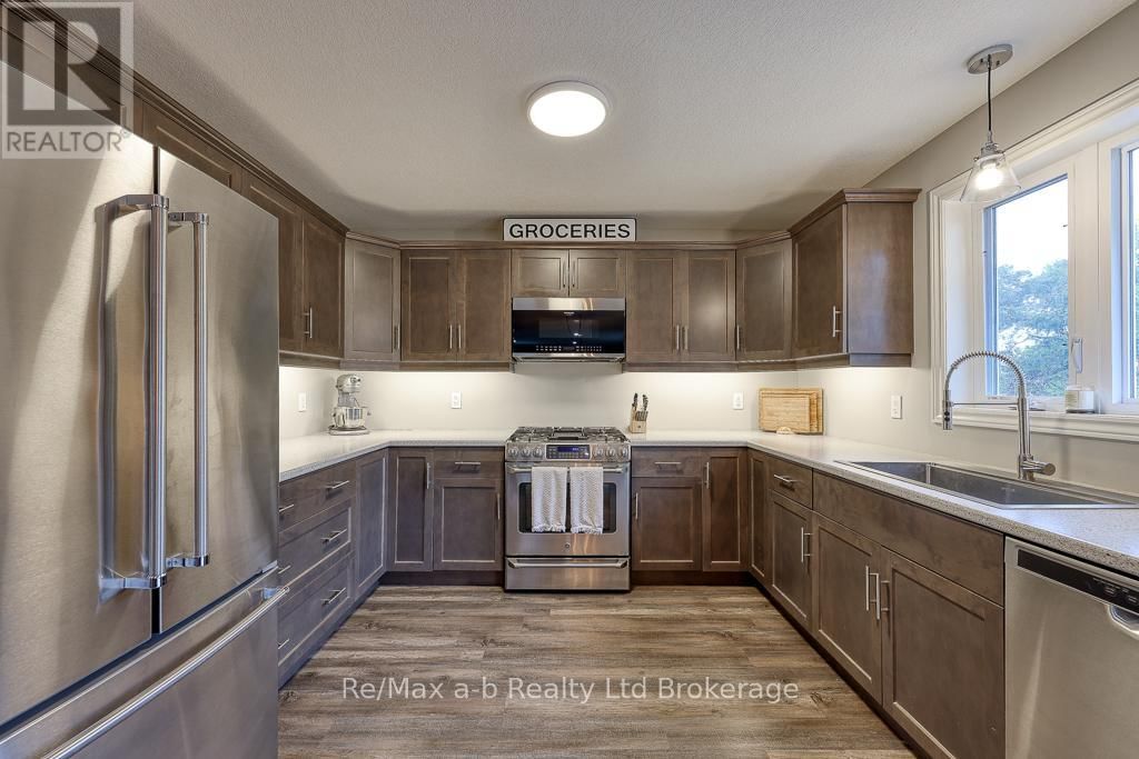 60 JAMES STREET Image 14