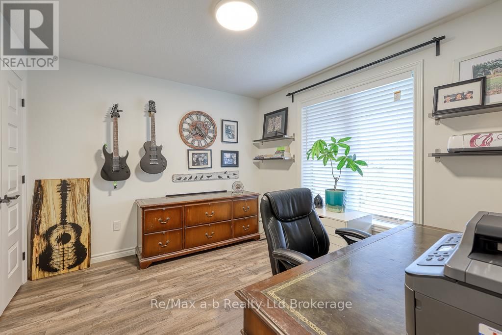 60 JAMES STREET Image 21