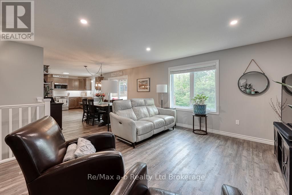 60 JAMES STREET Image 7