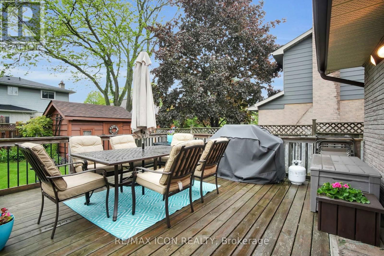 45 WHISPERWOOD CRESCENT Image 12