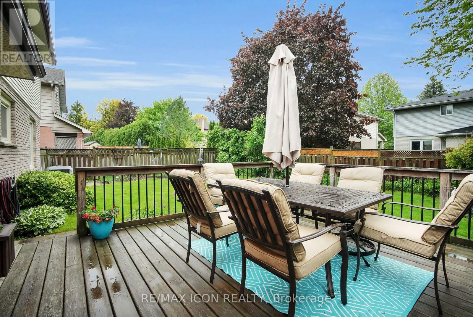 45 WHISPERWOOD CRESCENT Image 13