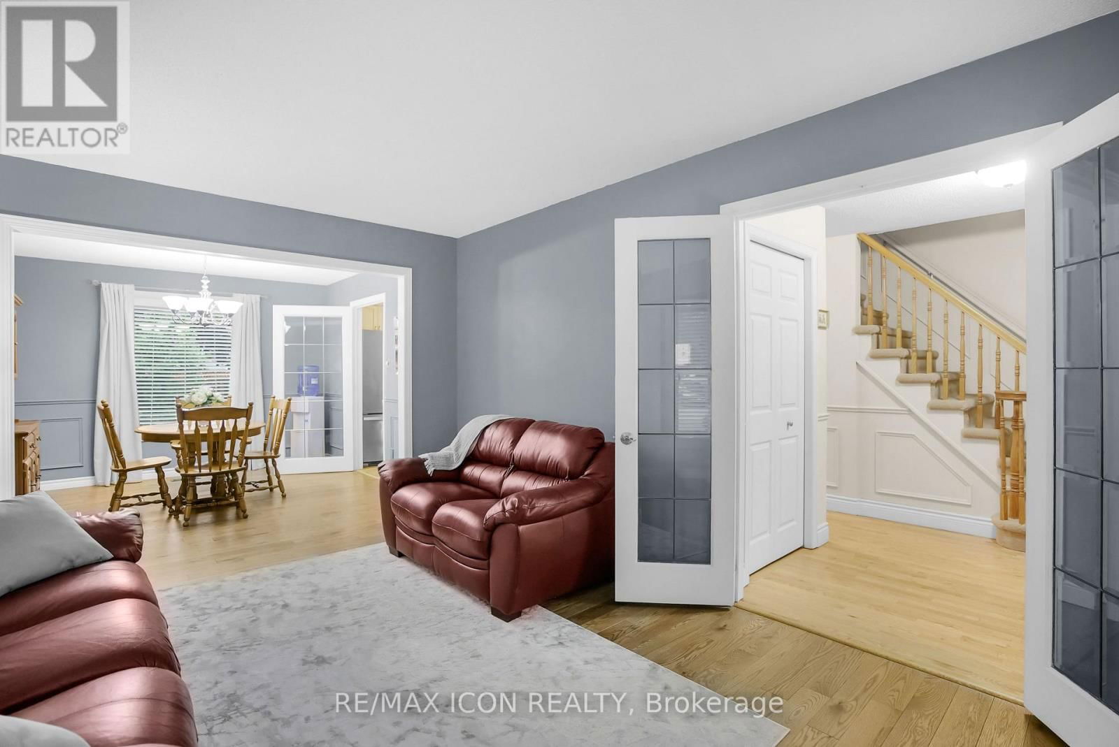 45 WHISPERWOOD CRESCENT Image 17