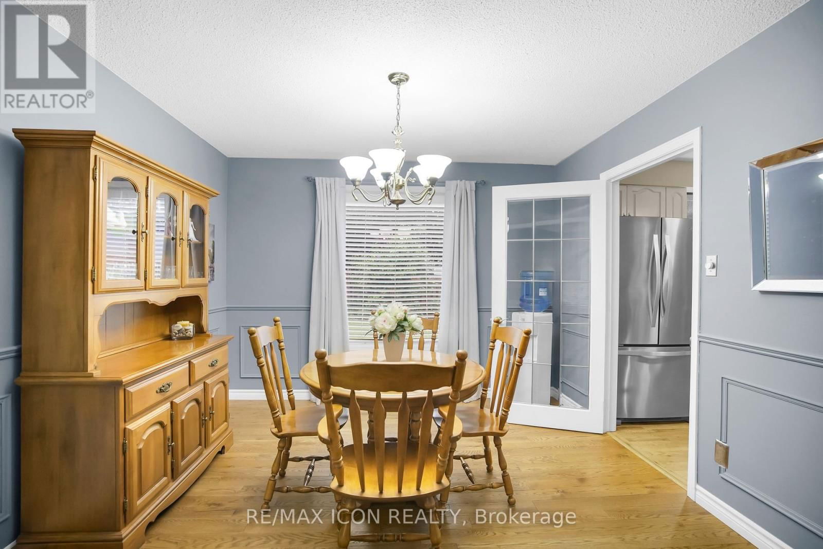 45 WHISPERWOOD CRESCENT Image 19