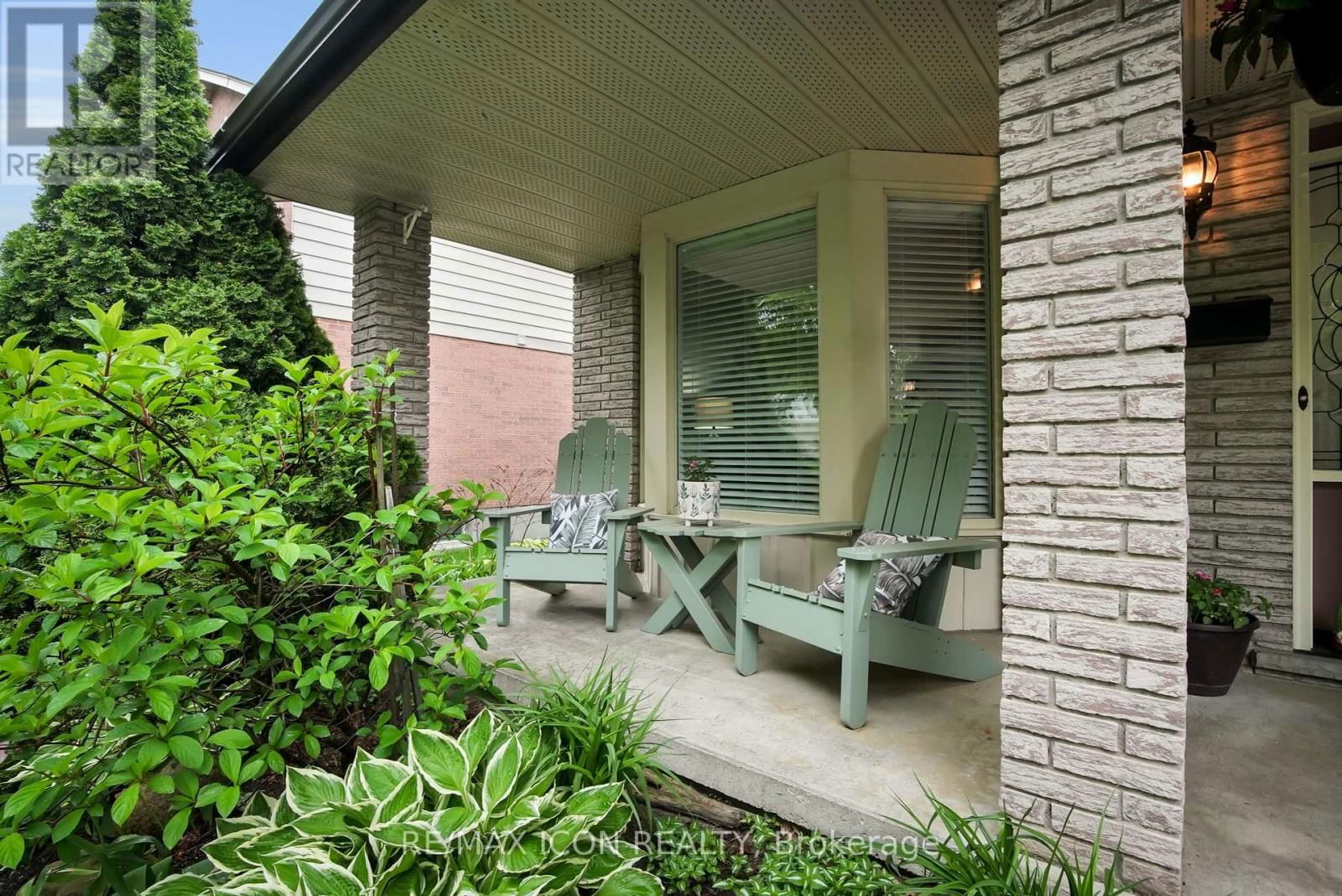 45 WHISPERWOOD CRESCENT Image 3