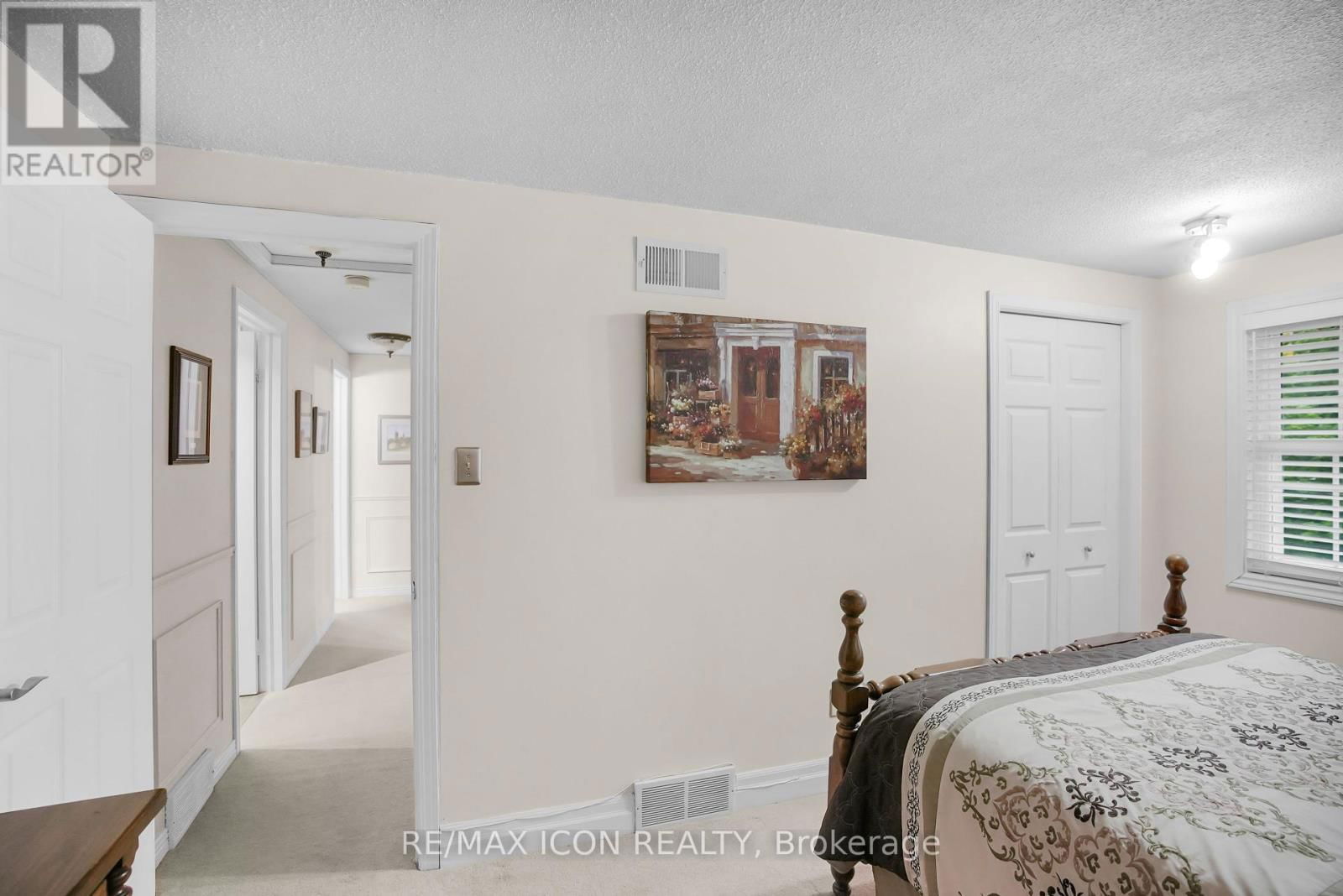 45 WHISPERWOOD CRESCENT Image 35