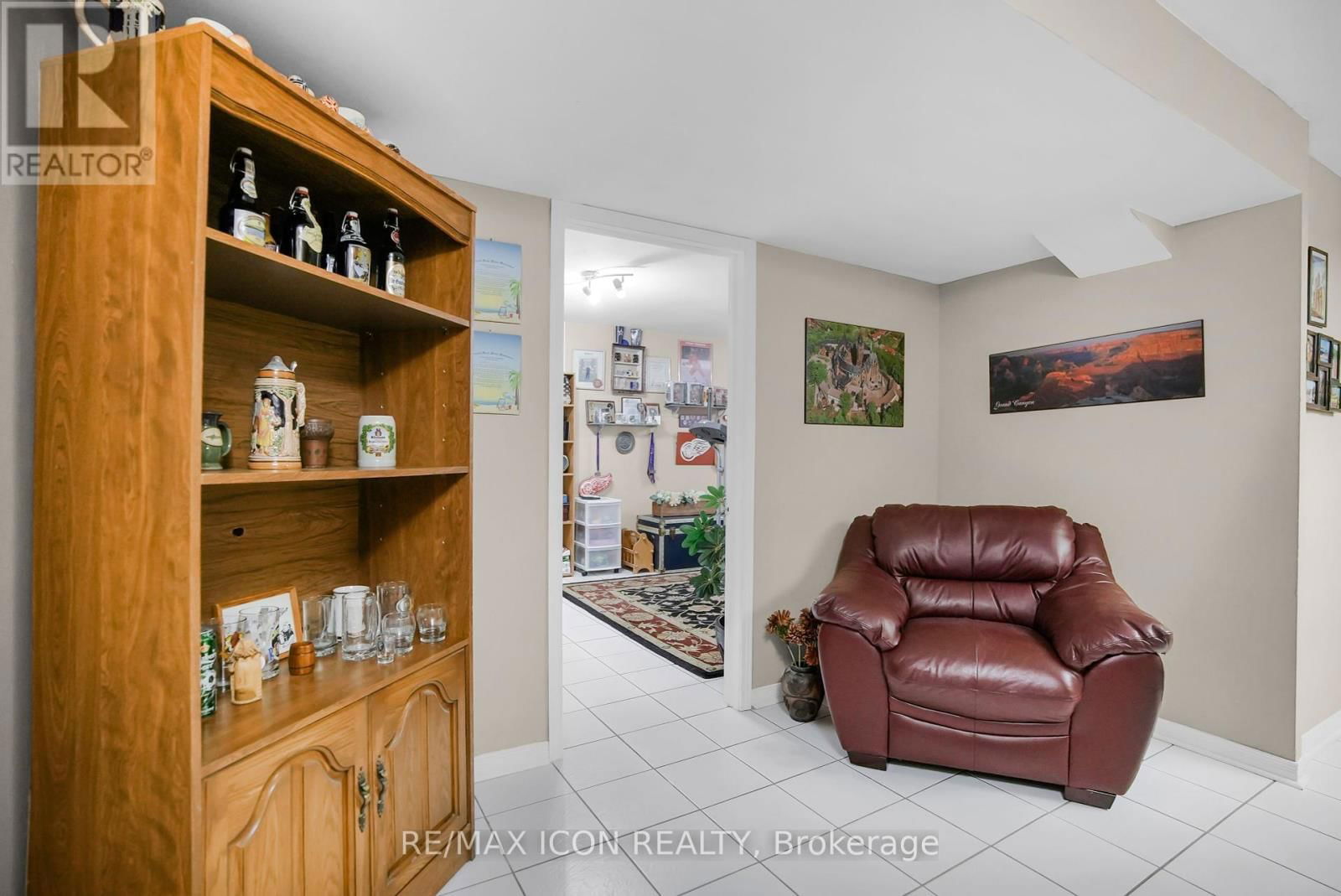 45 WHISPERWOOD CRESCENT Image 36