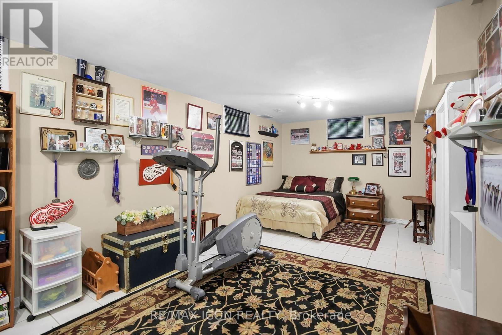 45 WHISPERWOOD CRESCENT Image 38