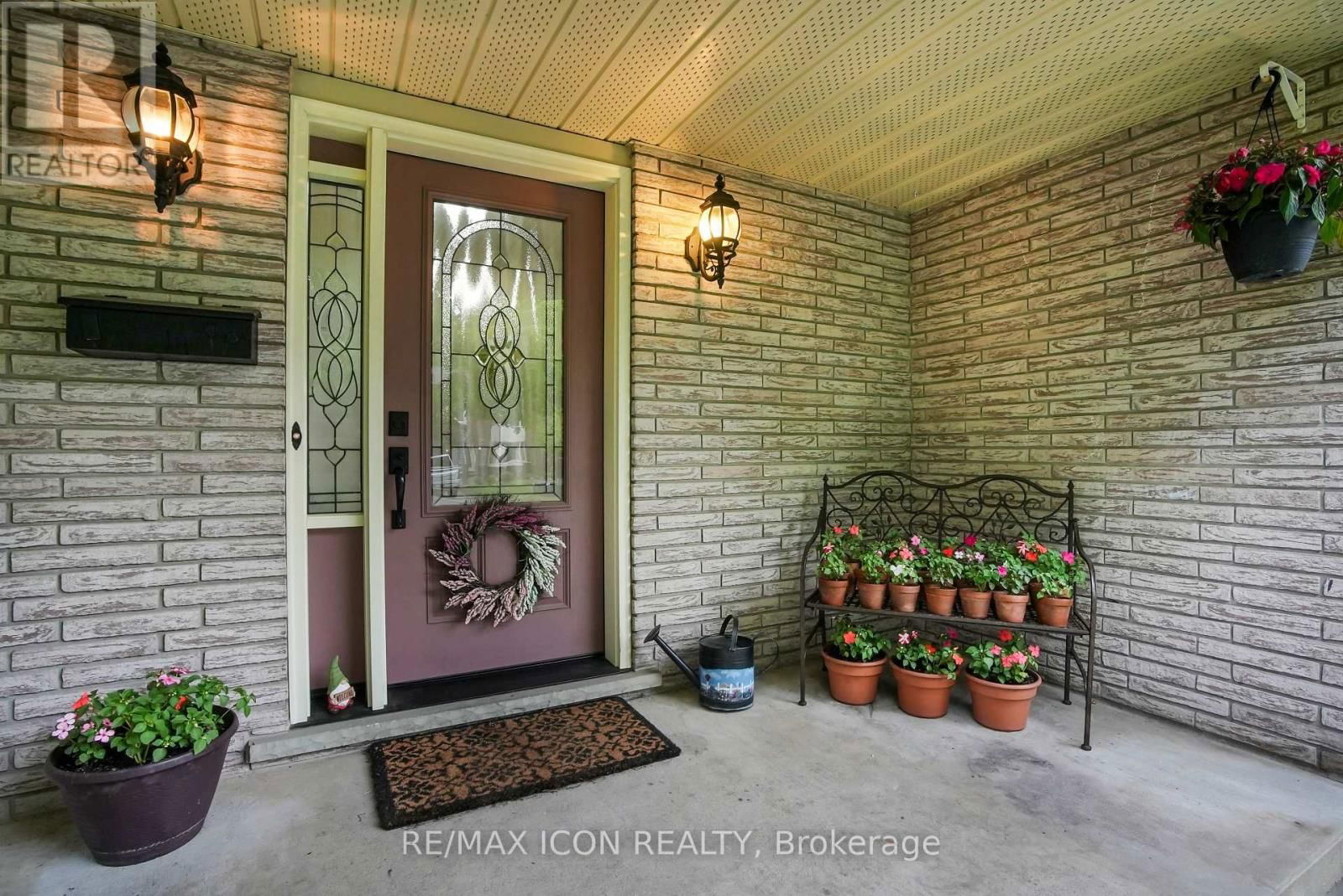 45 WHISPERWOOD CRESCENT Image 5