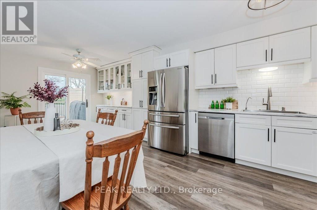 837 EDGAR STREET WEST Image 15