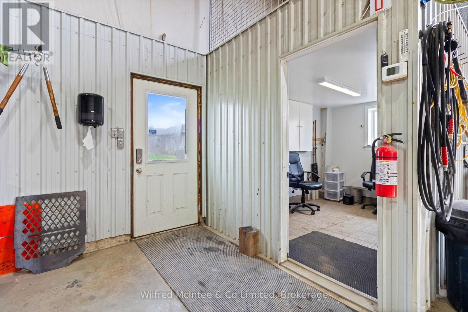 1041 BRUCE ROAD 23 ROAD Image 12