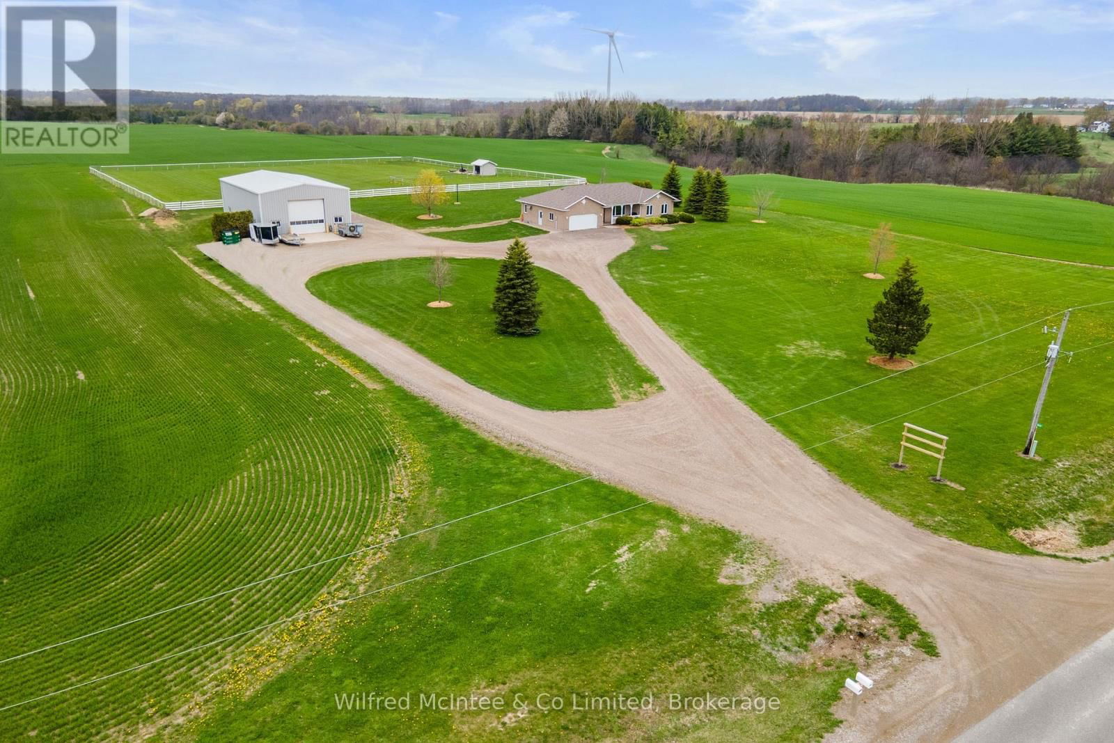 1041 BRUCE ROAD 23 ROAD Image 26