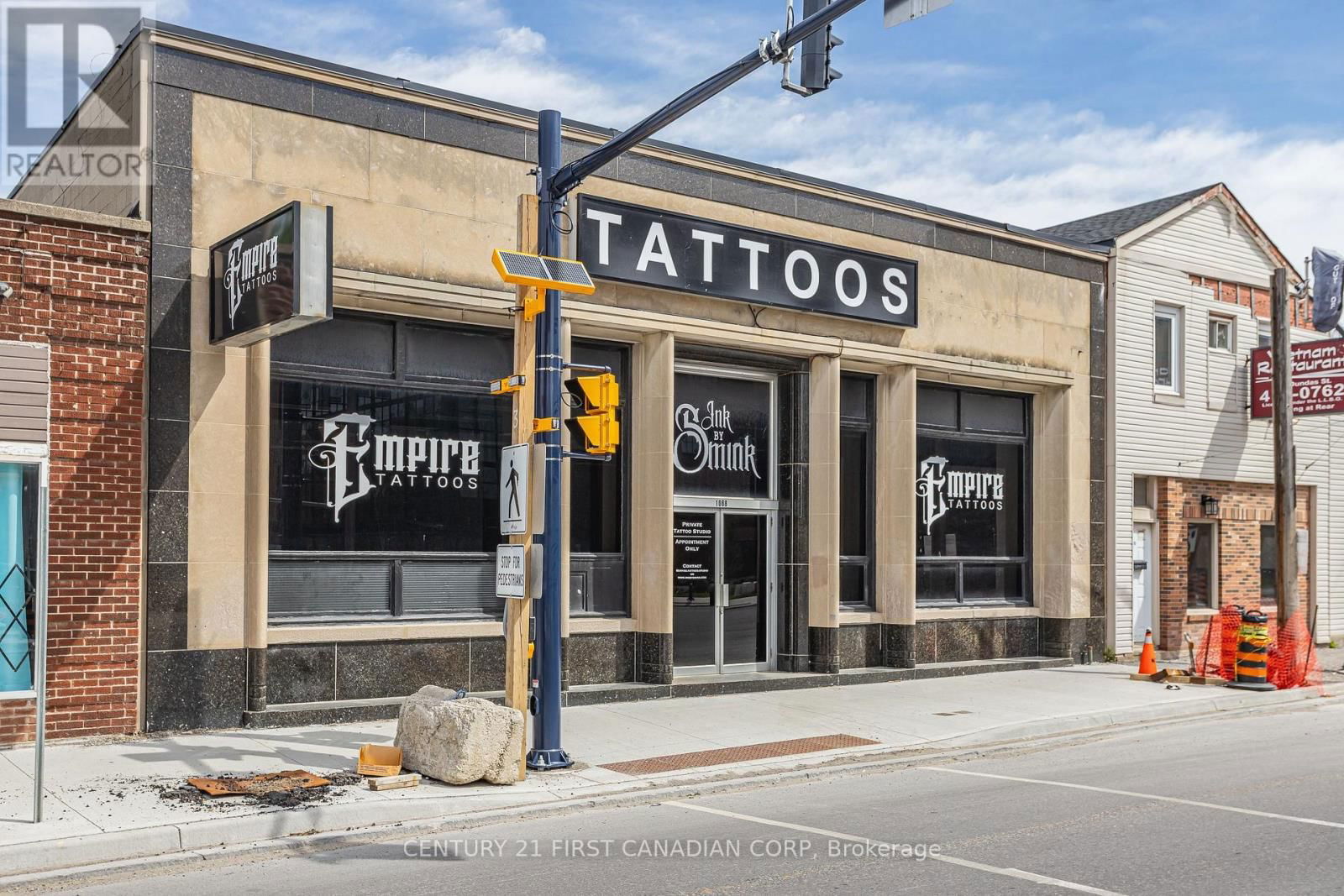 1068 DUNDAS STREET Image 6