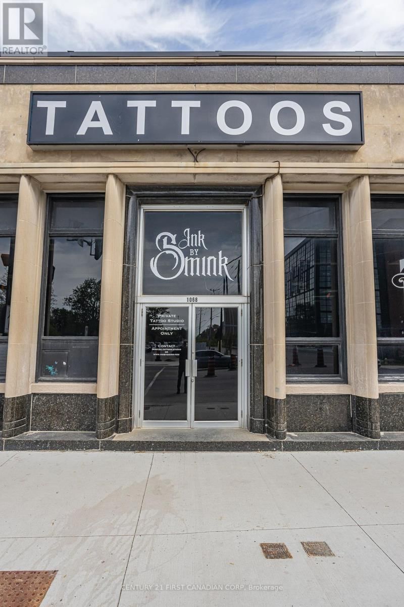 1068 DUNDAS STREET Image 7