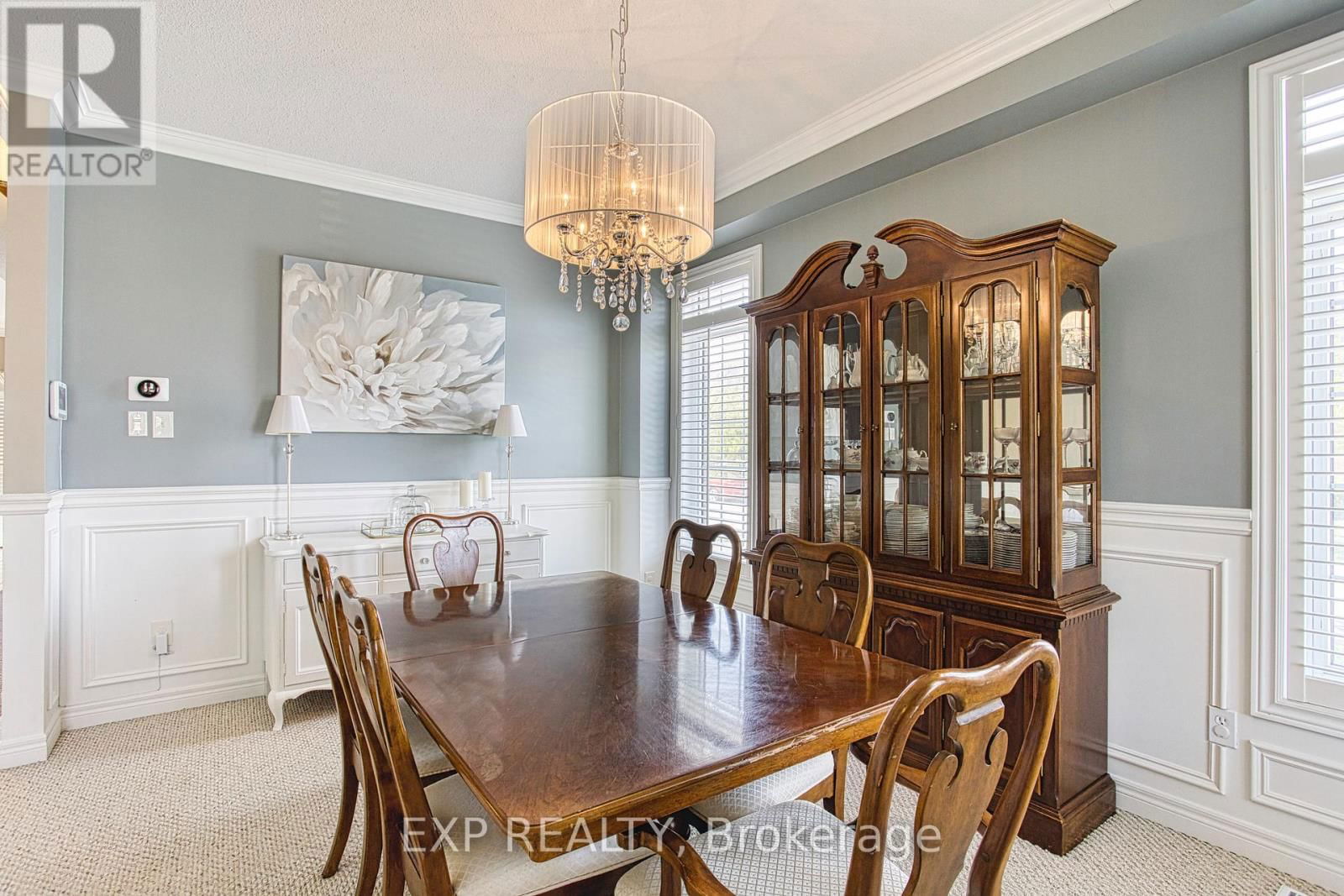 6 GREENSTEM CRESCENT Image 10