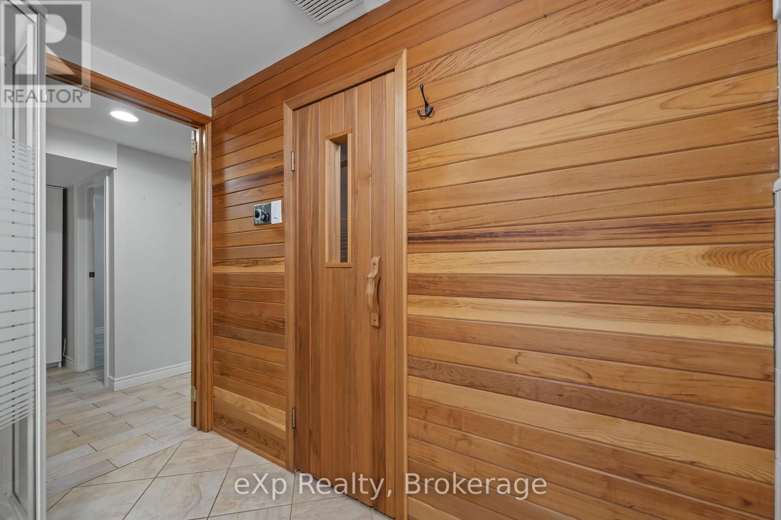 5446 WELLINGTON COUNTY ROAD 39 Image 31