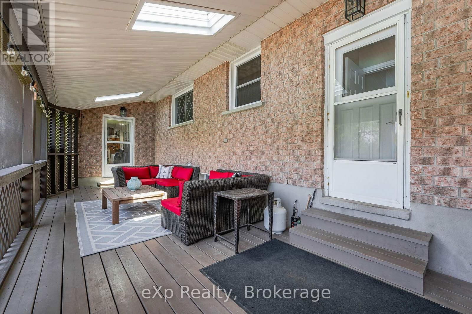 5446 WELLINGTON COUNTY ROAD 39 Image 36