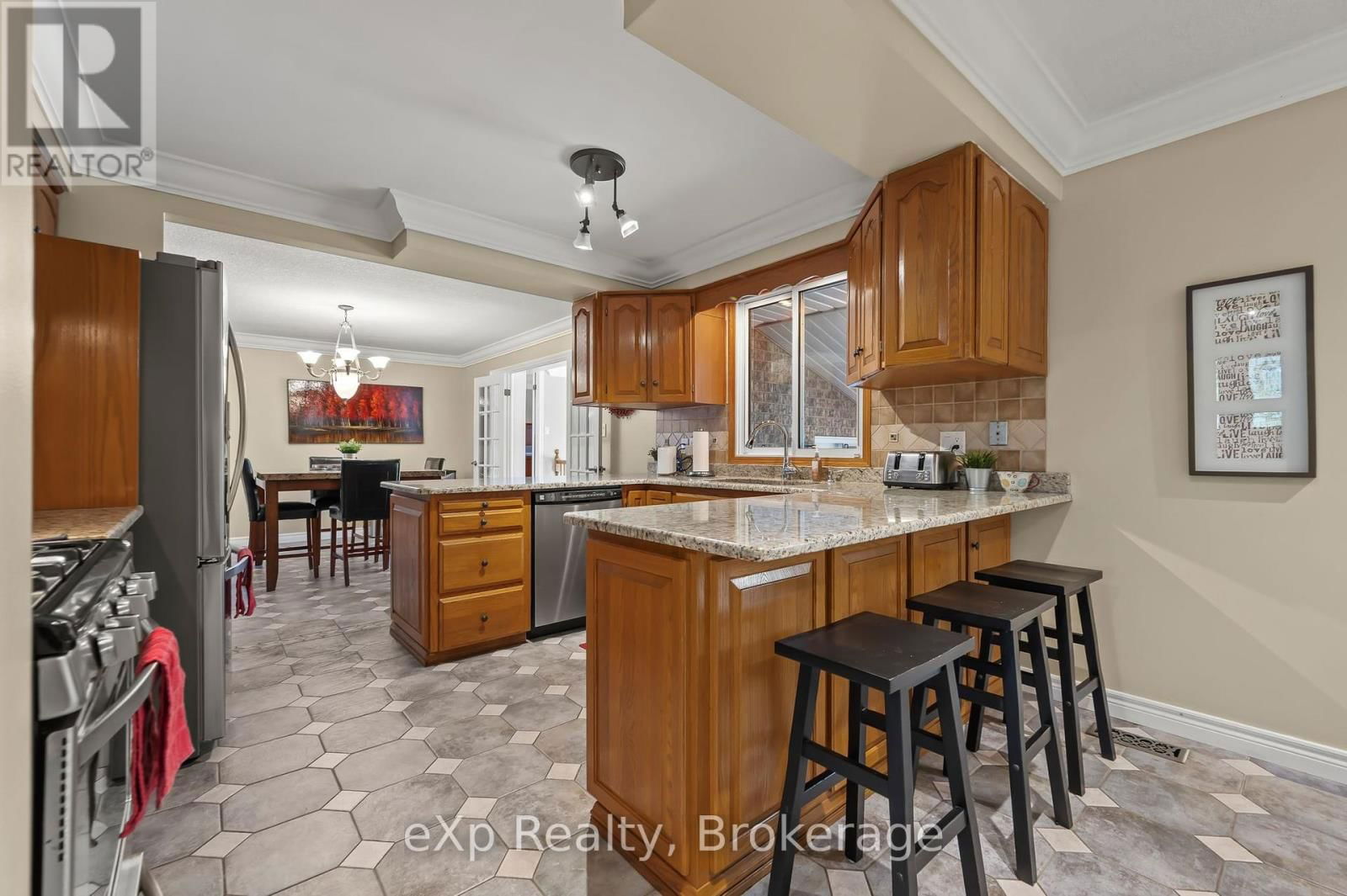 5446 WELLINGTON COUNTY ROAD 39 Image 9