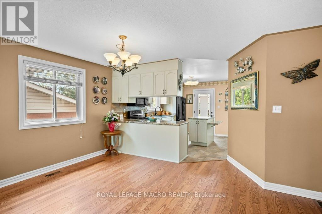 25 HYSLOP DRIVE Image 13