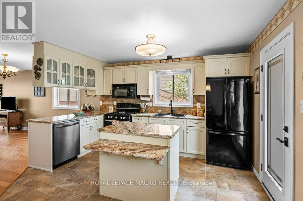 25 HYSLOP DRIVE Image 15