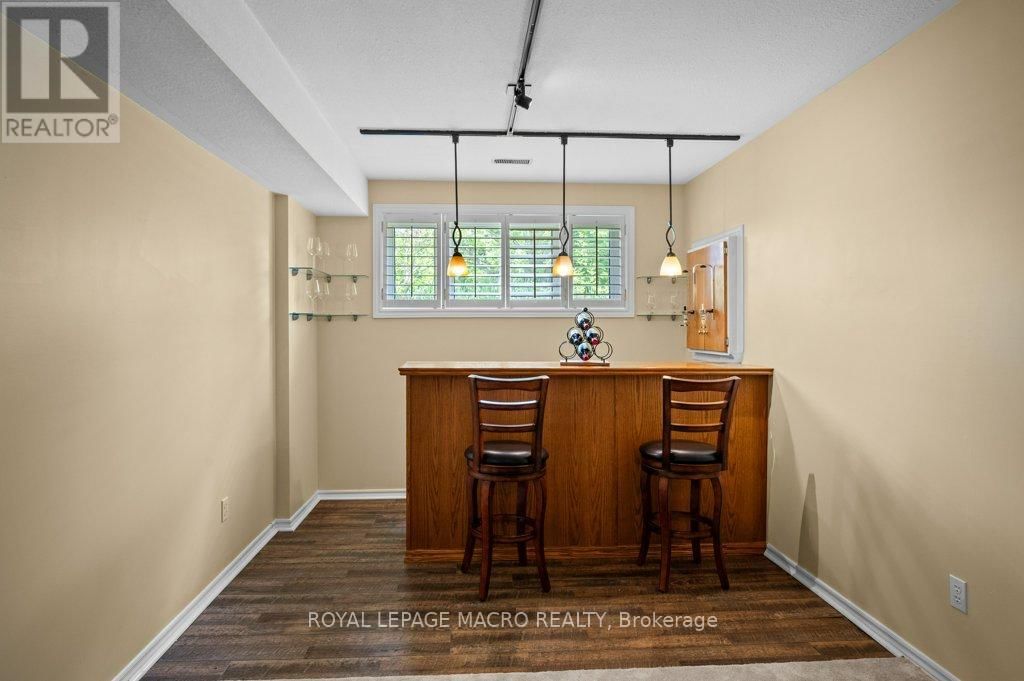 25 HYSLOP DRIVE Image 32
