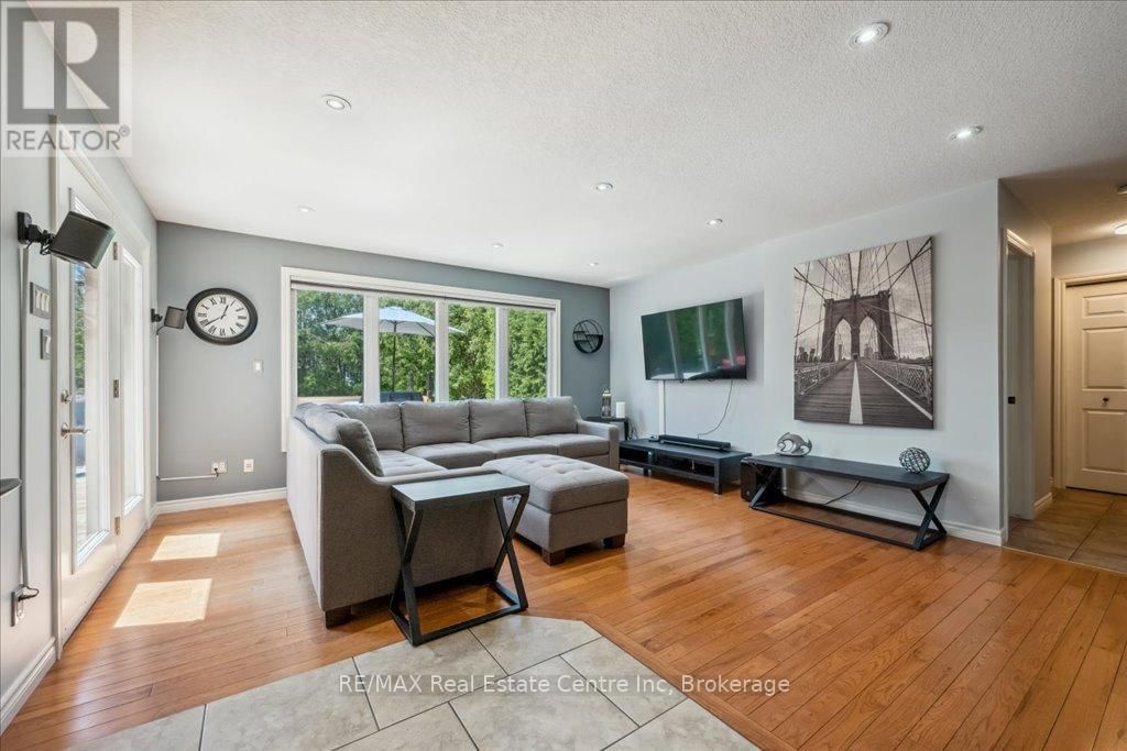 44 GLENBURNIE DRIVE Image 17