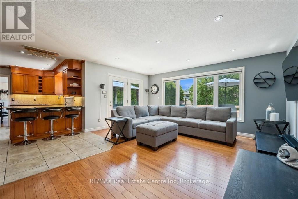 44 GLENBURNIE DRIVE Image 19