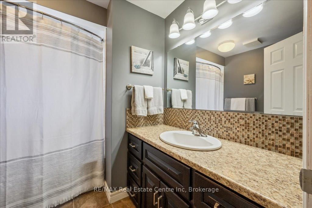 44 GLENBURNIE DRIVE Image 30