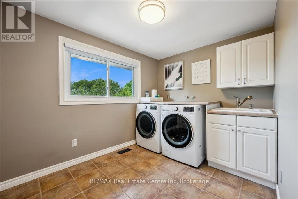 44 GLENBURNIE DRIVE Image 31