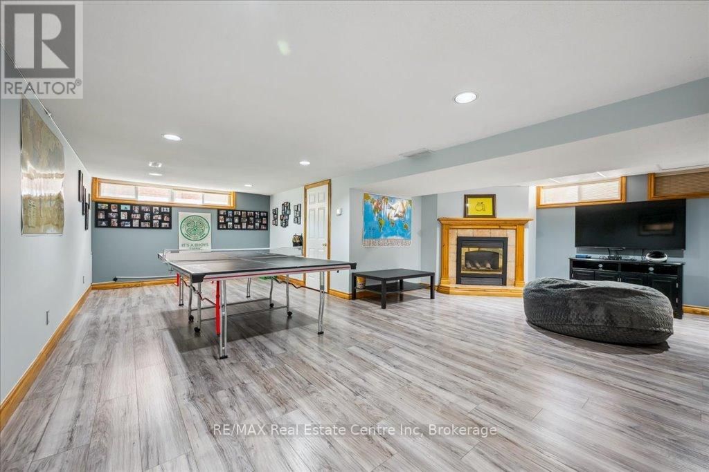 44 GLENBURNIE DRIVE Image 32