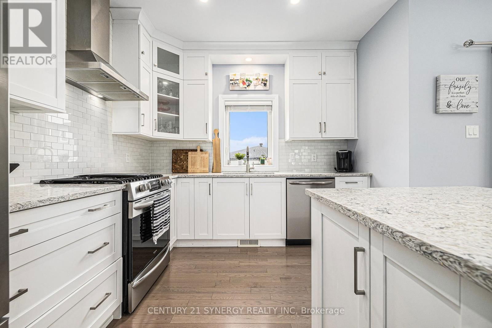20 PLEASANT STREET Image 14