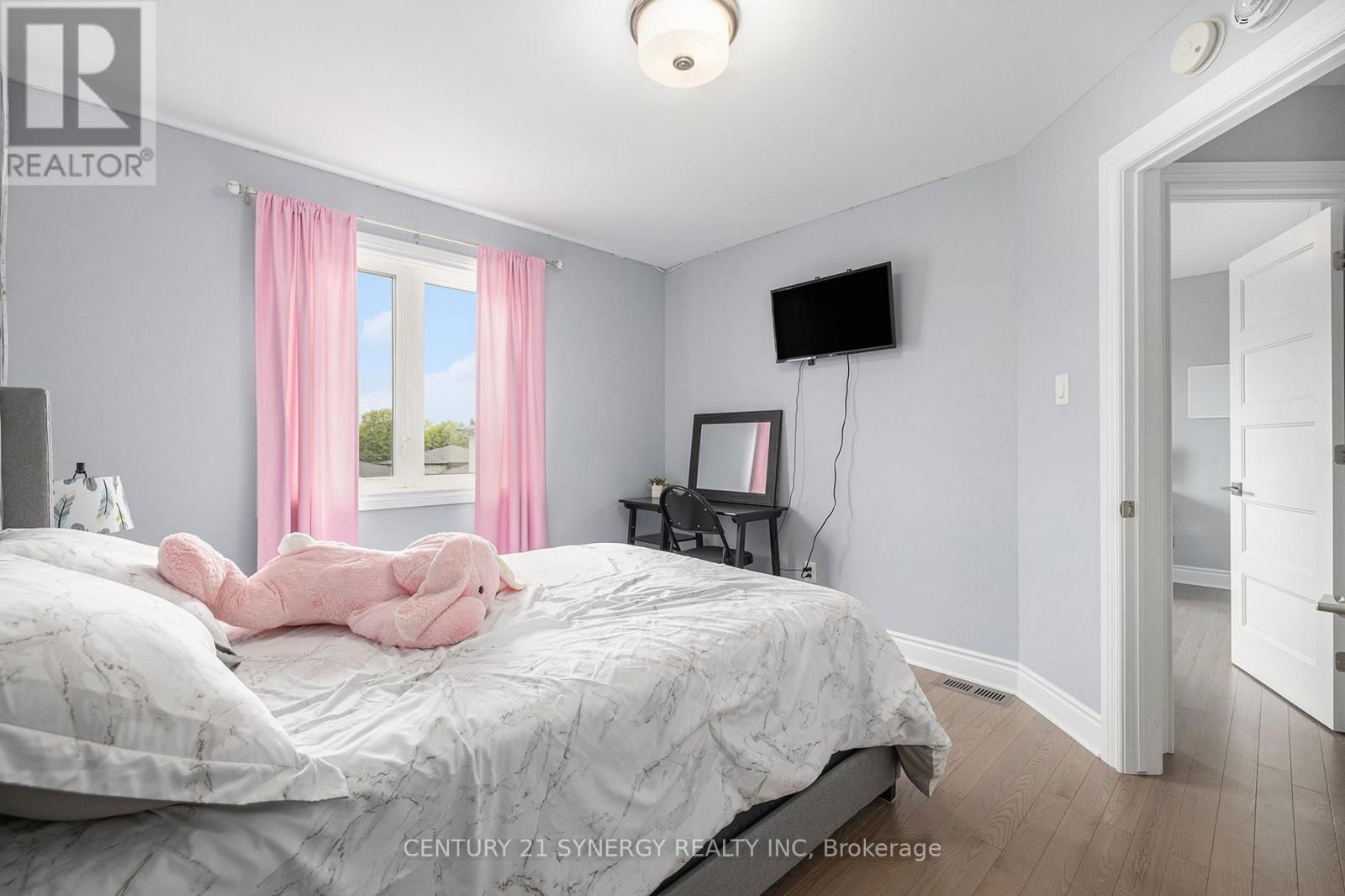 20 PLEASANT STREET Image 25