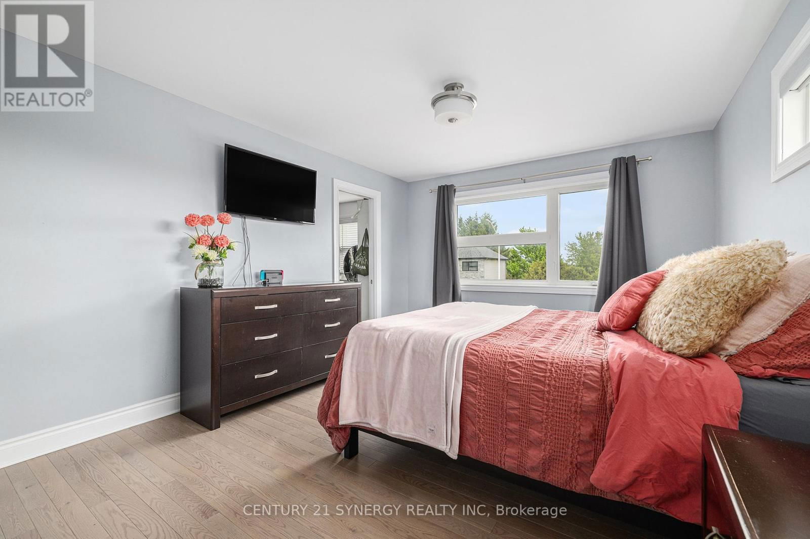 20 PLEASANT STREET Image 28