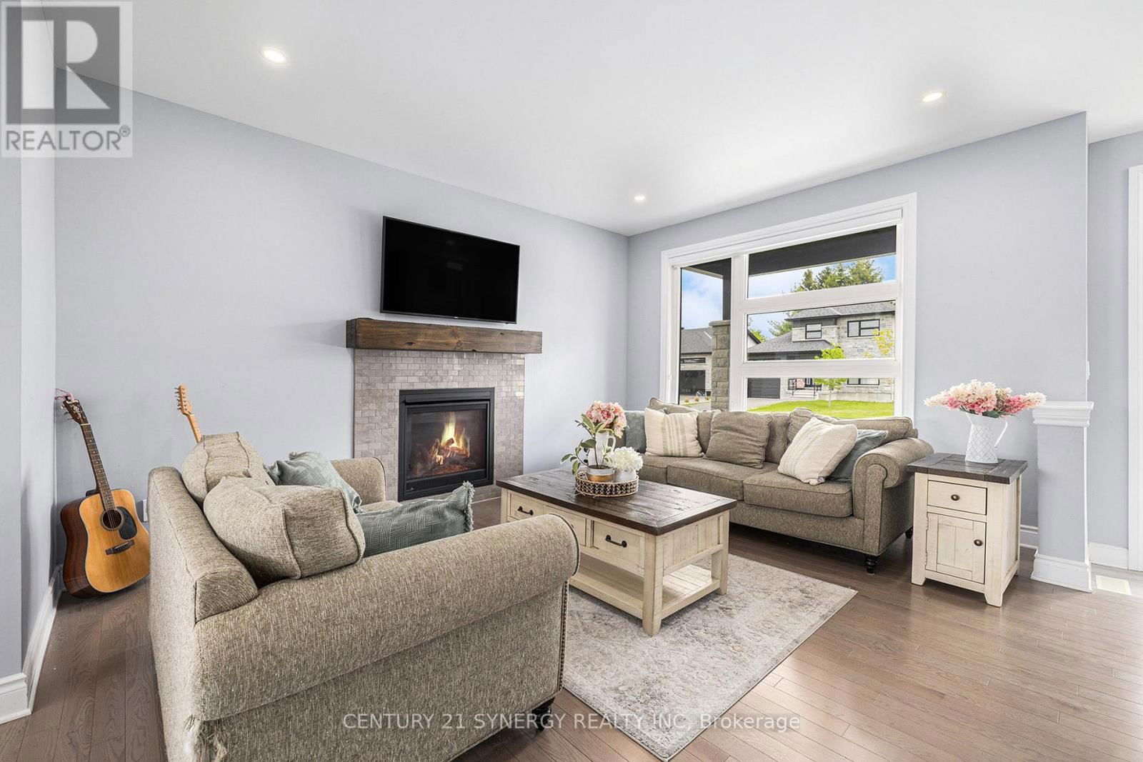 20 PLEASANT STREET Image 4