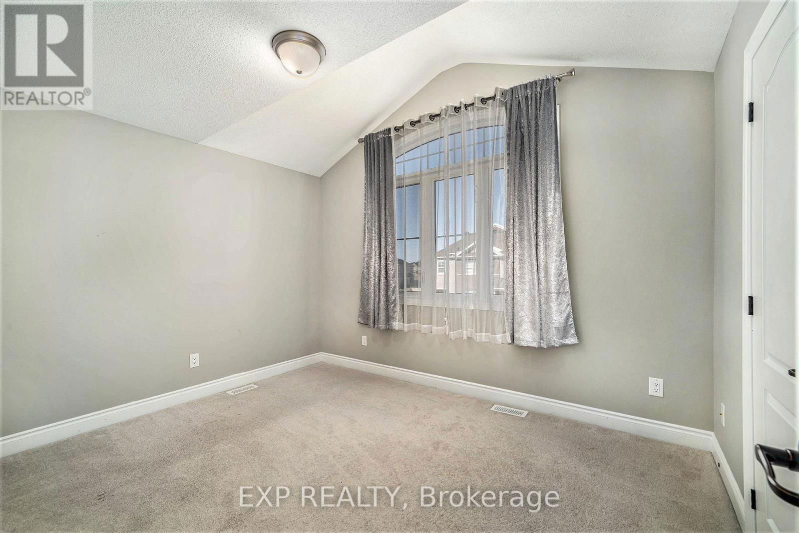 106 BURBOT STREET Image 23