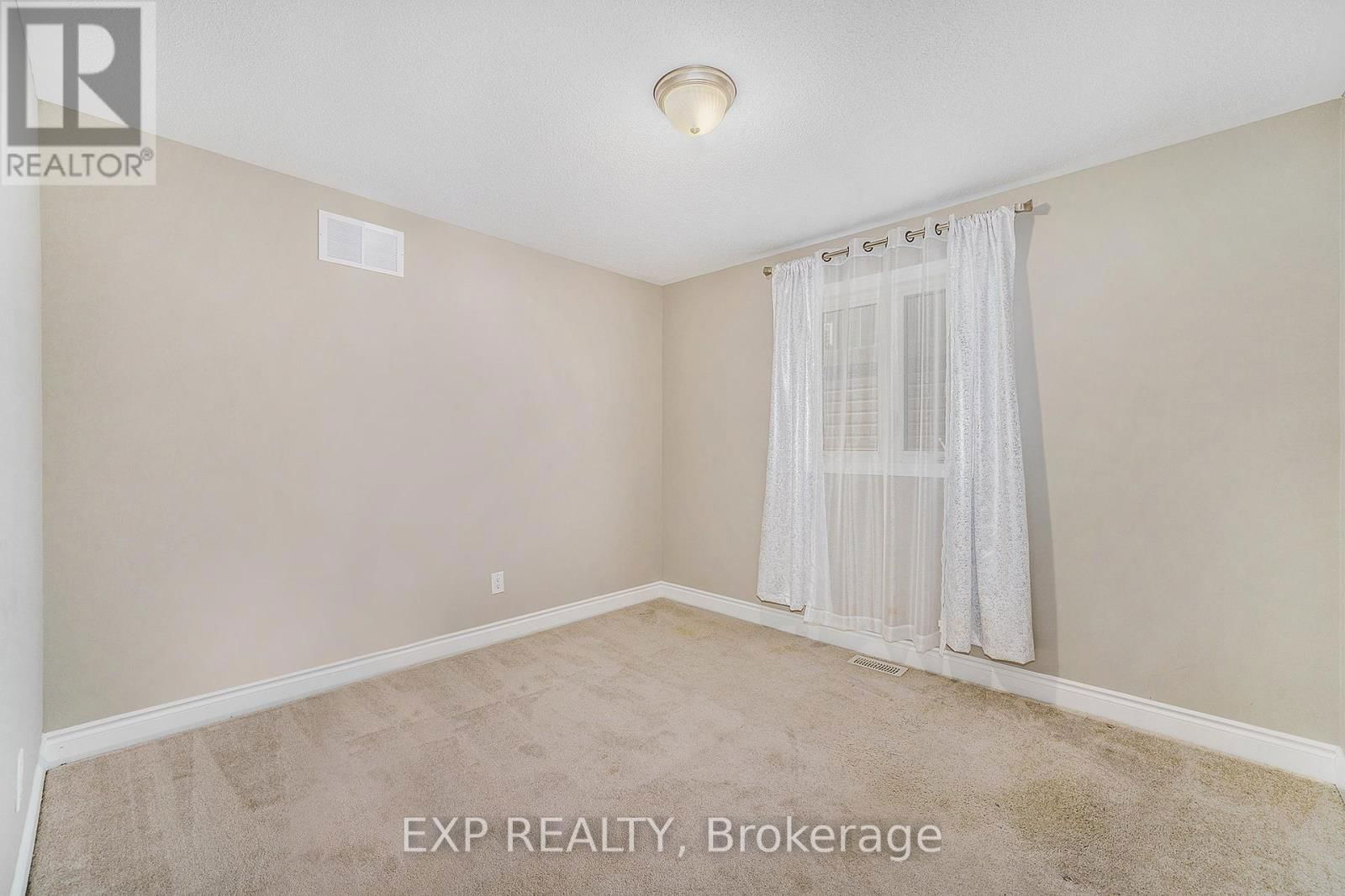 106 BURBOT STREET Image 25