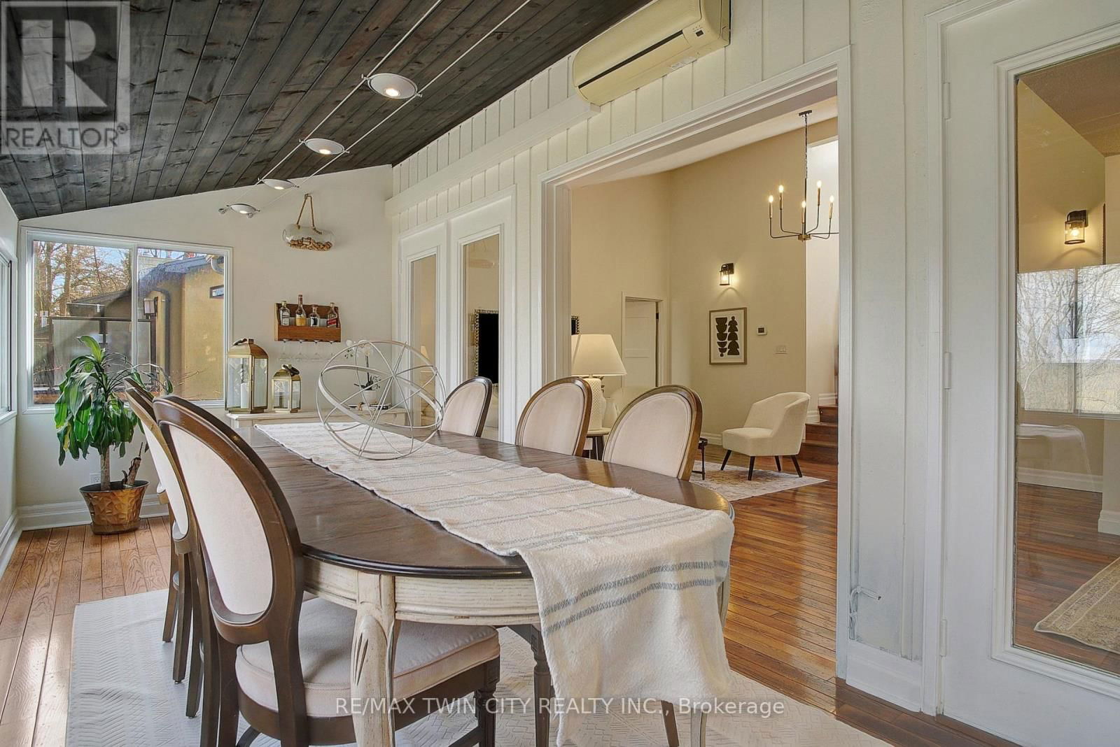 108 BLENHEIM ROAD Image 7