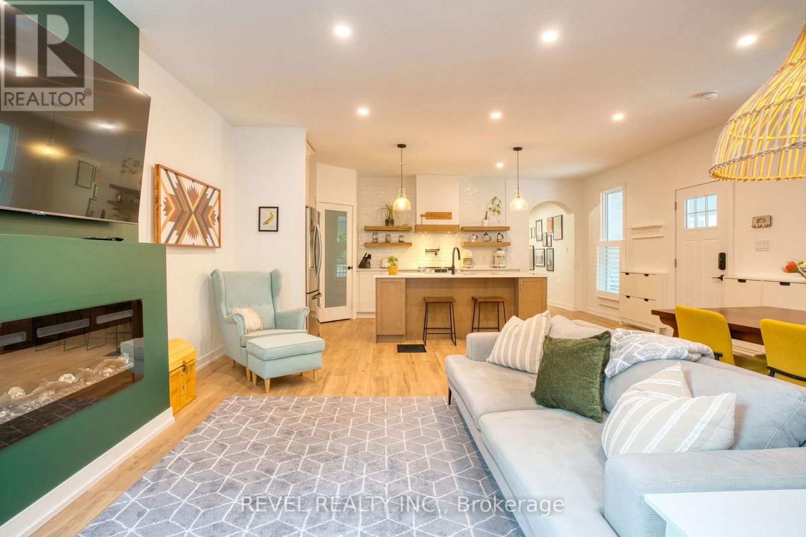 99 ELGIN STREET Image 16