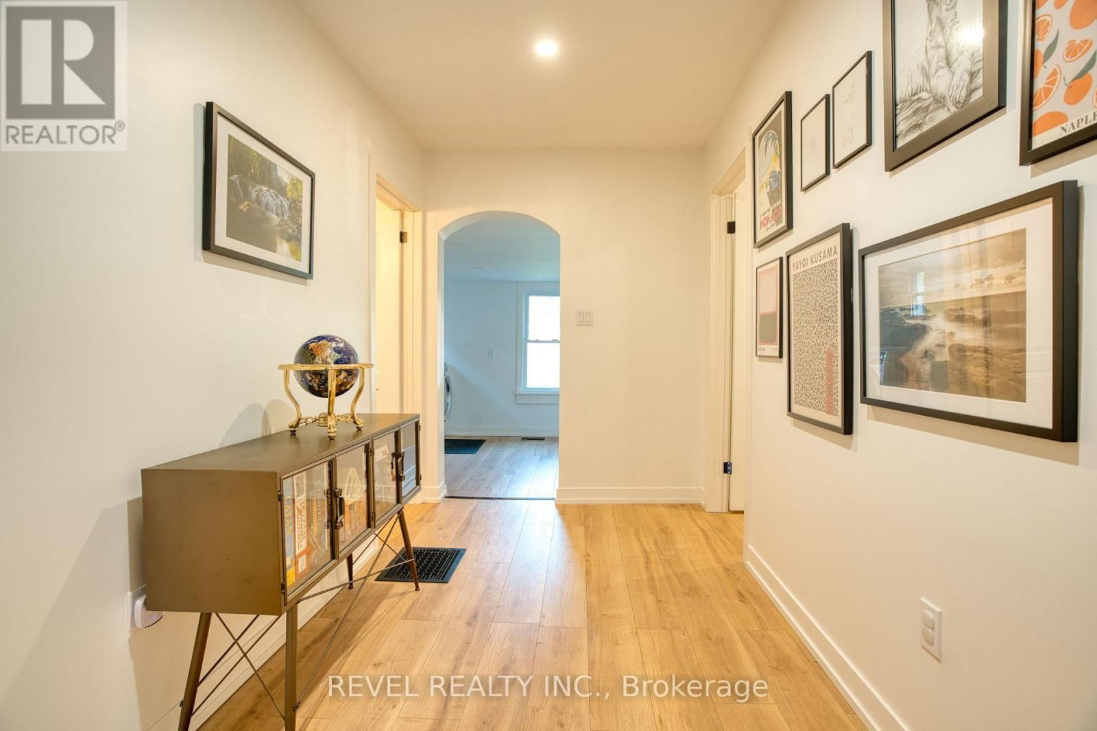 99 ELGIN STREET Image 19