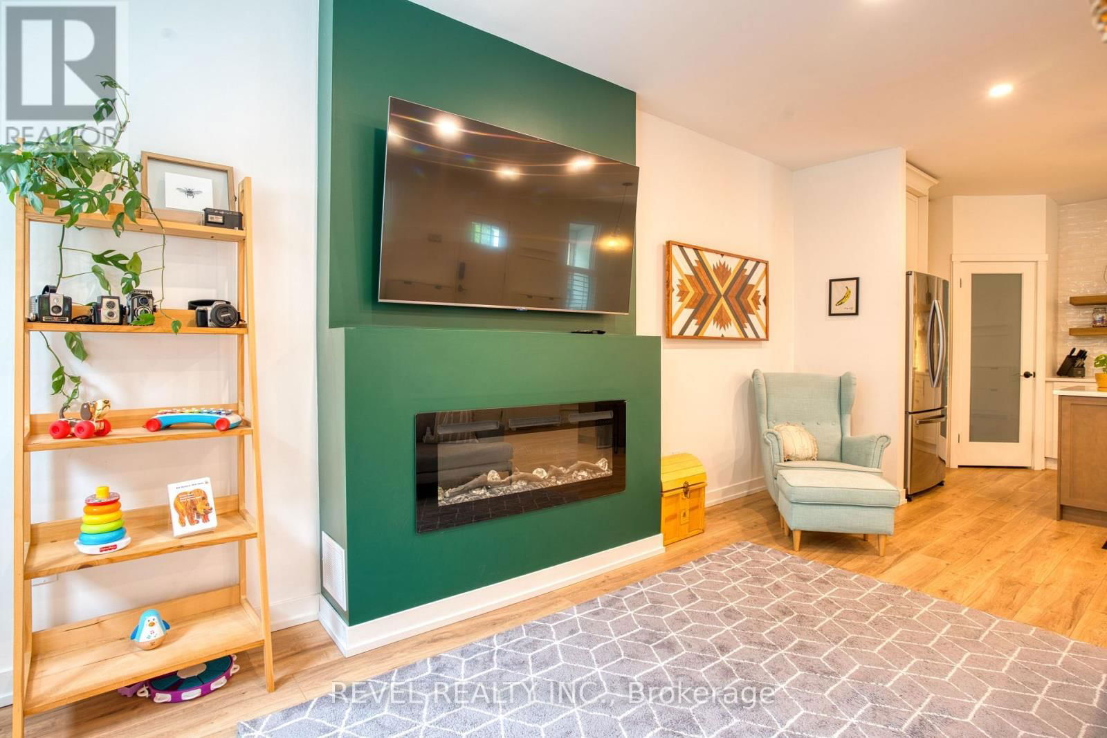 99 ELGIN STREET Image 9