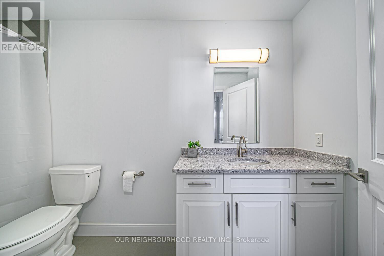405 - 135 ORR STREET Image 11