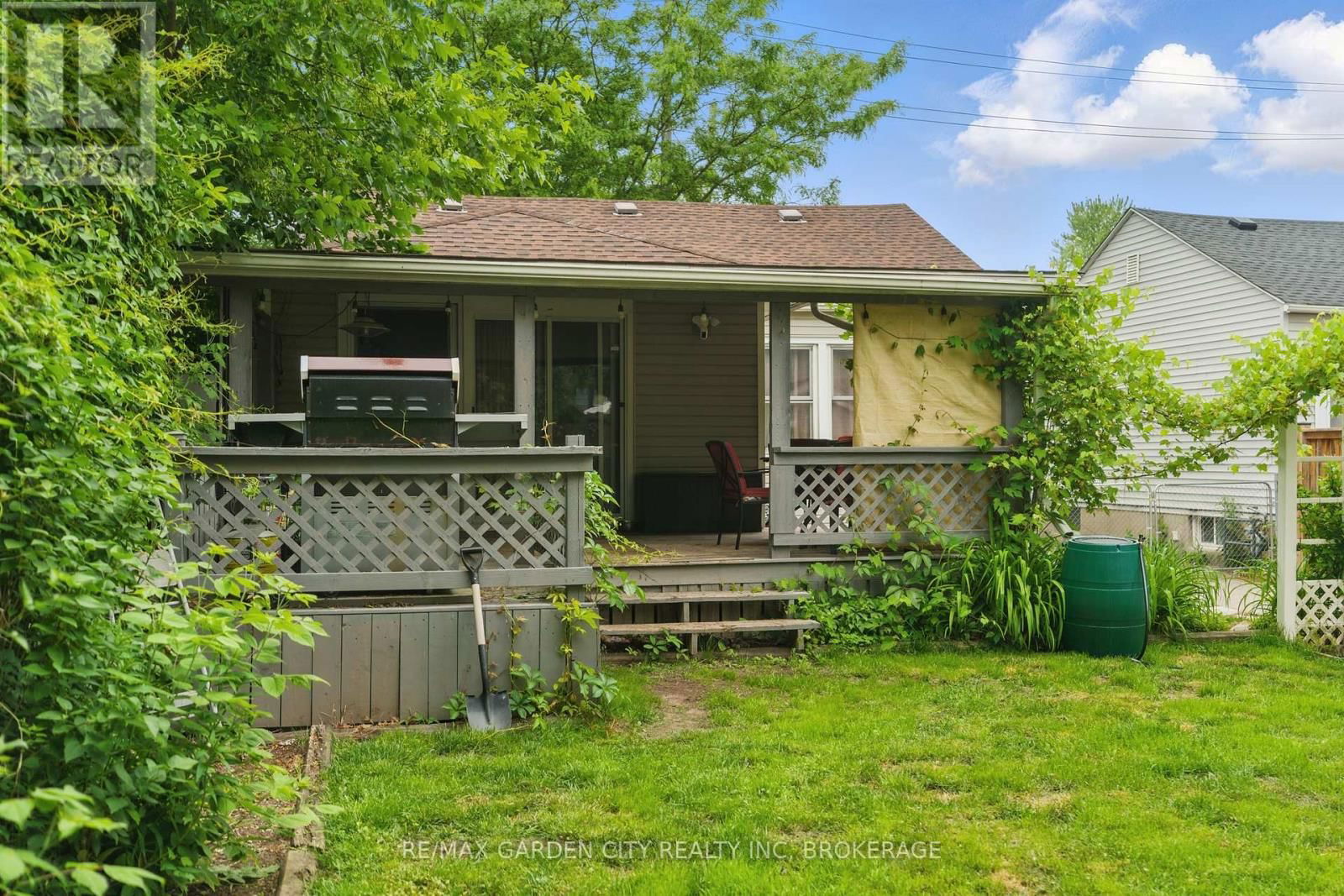 68 CARLTON STREET Image 30