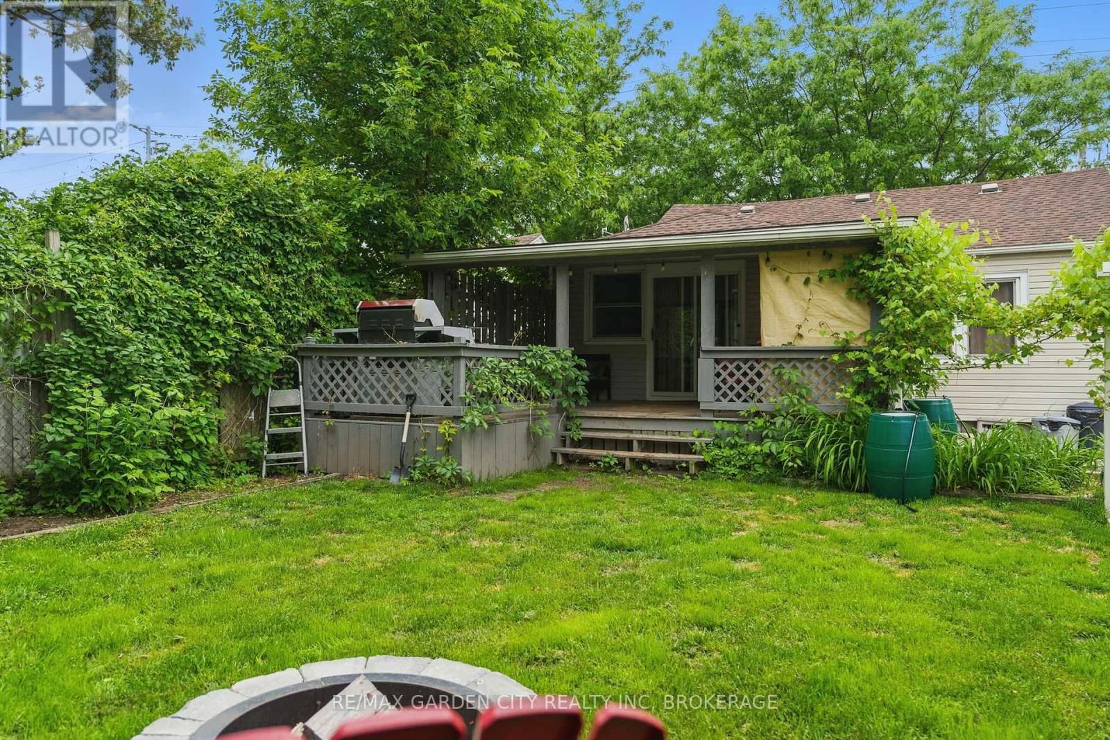 68 CARLTON STREET Image 31