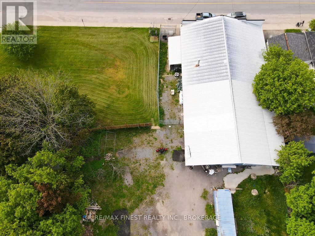 139 MAIN STREET Image 26