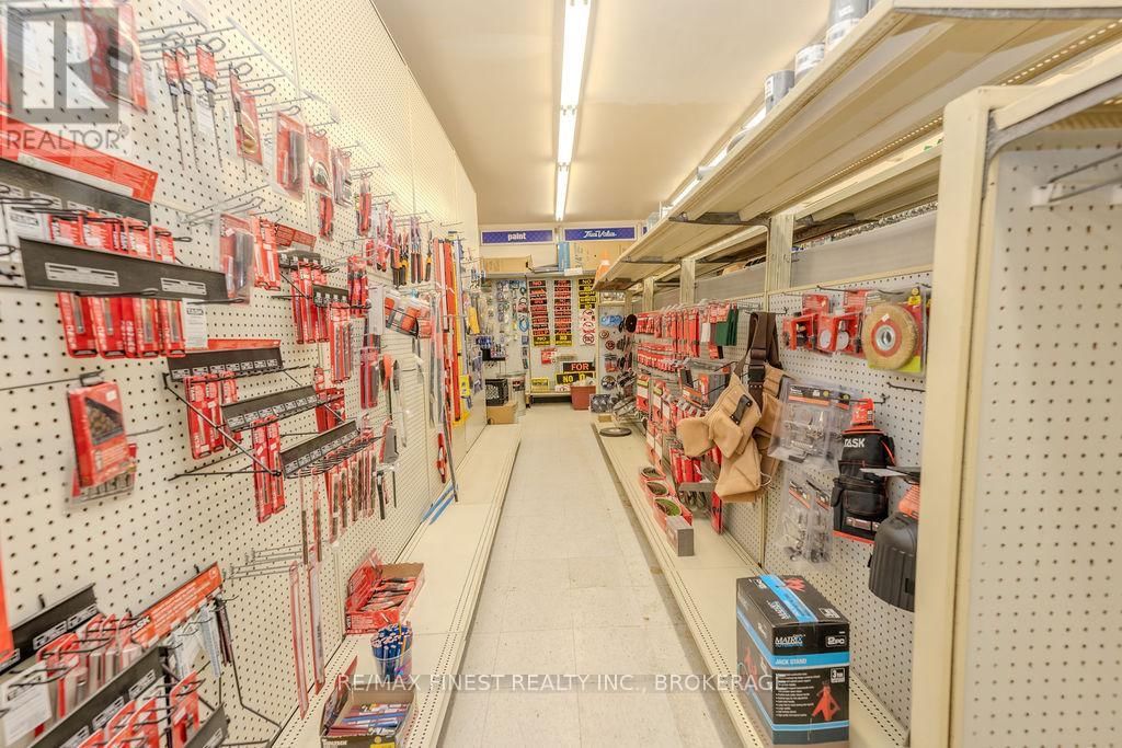 139 MAIN STREET Image 9