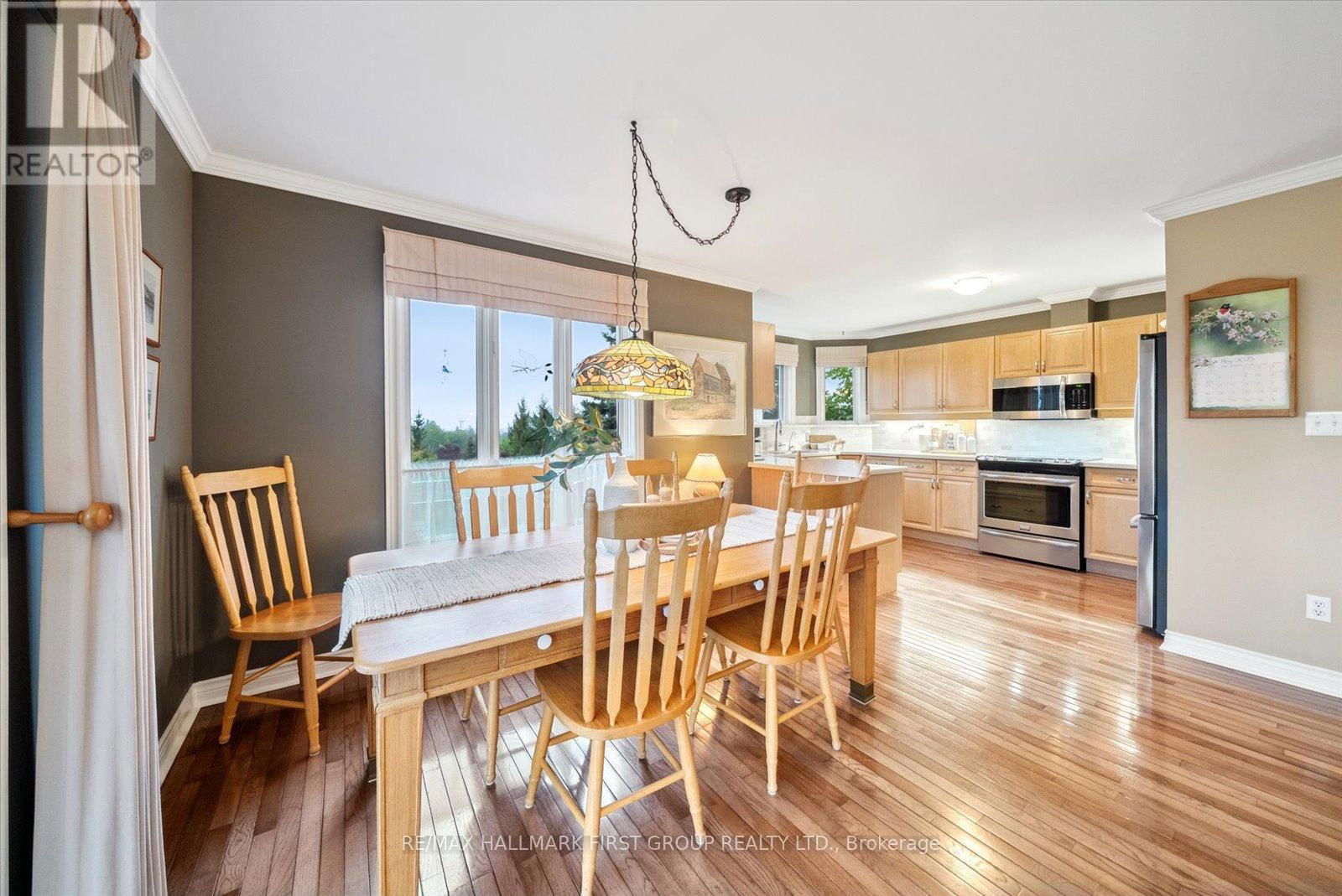 10 SUNRISE COURT Image 10
