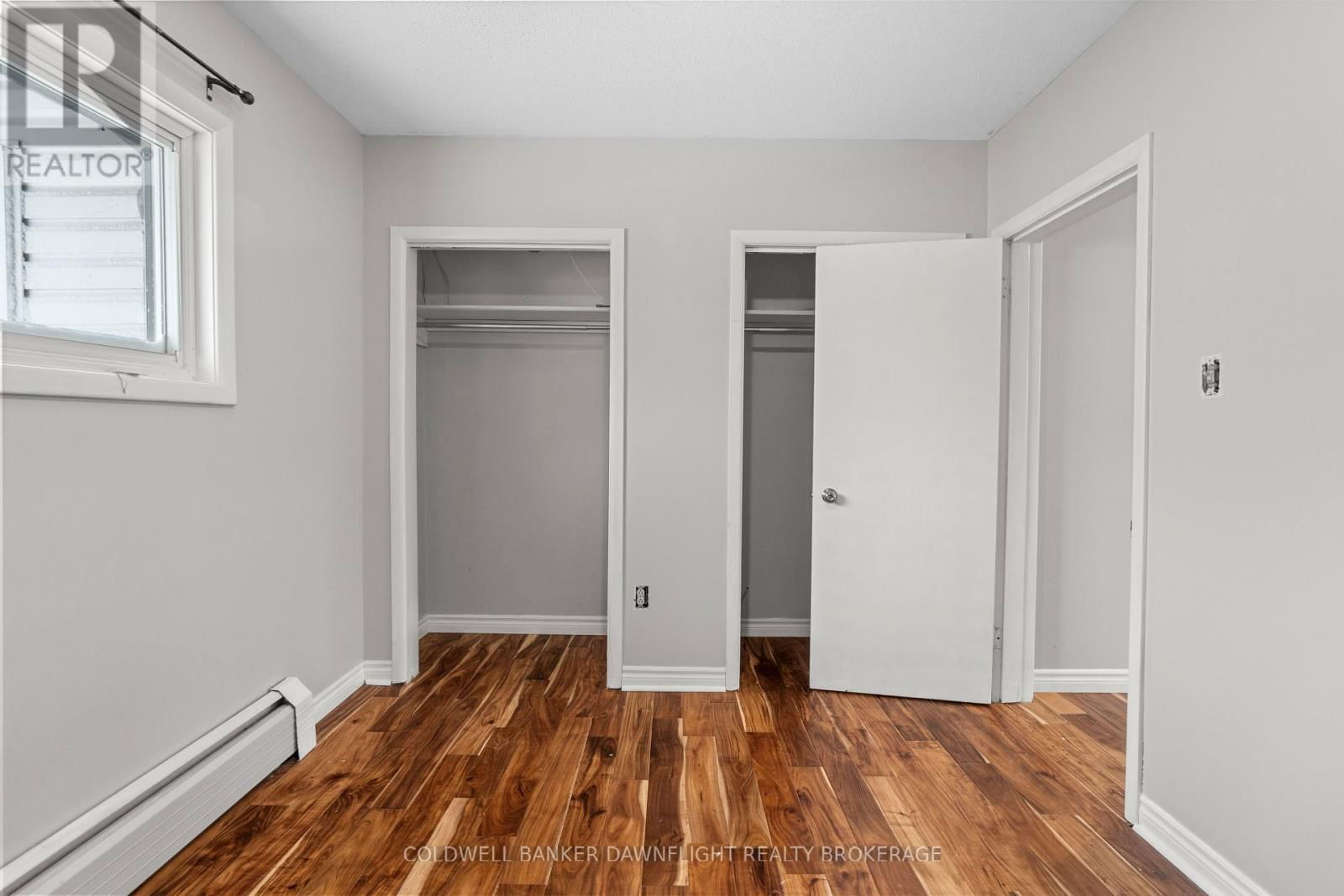 115 PICTON STREET EAST Image 15