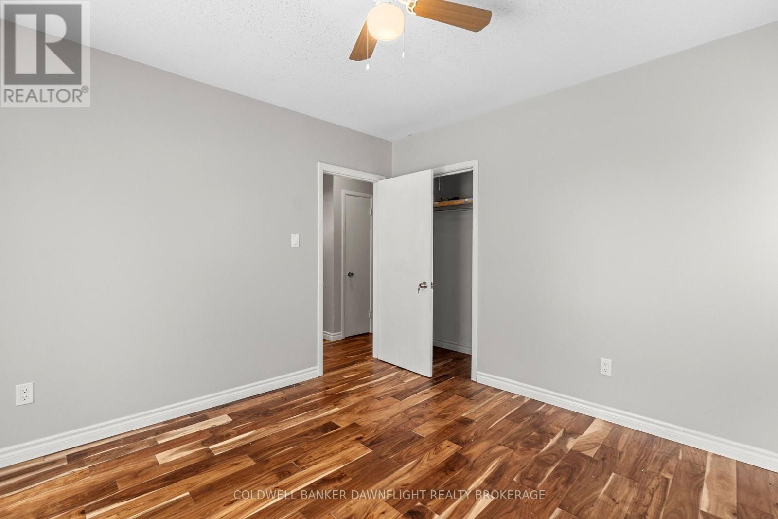 115 PICTON STREET EAST Image 18