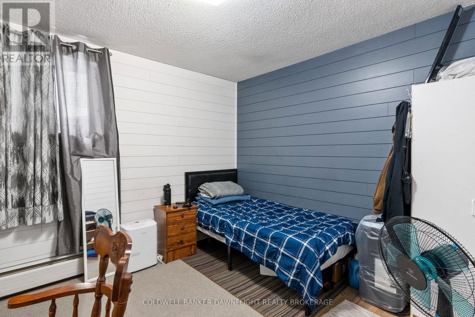 115 PICTON STREET EAST Image 43
