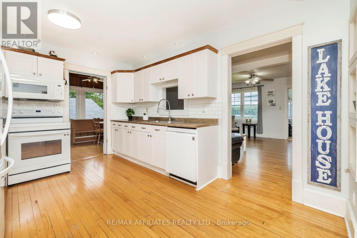 5601 CENTENNIAL LAKE ROAD Image 3