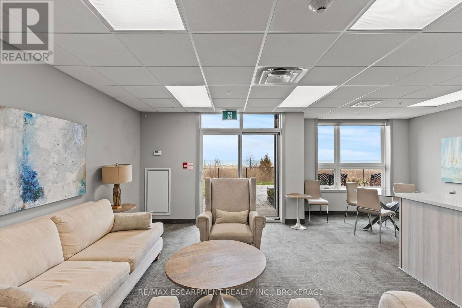 230 - 35 SOUTHSHORE CRESCENT Image 24